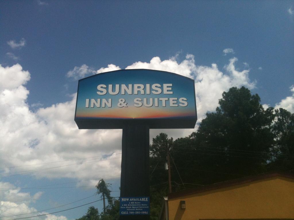 Sunrise Inn Rome Bagian luar foto